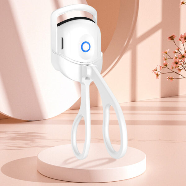 Heated Eyelash Curler - Image 2