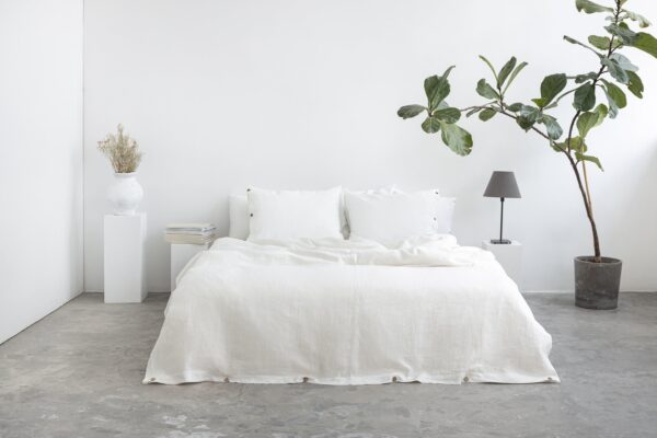 Linen Duvet Cover with Zipper in Grey - Image 2