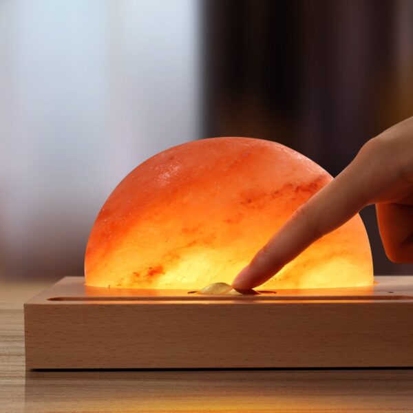 Himalayan Salt Lamp Wireless Charger - Image 4