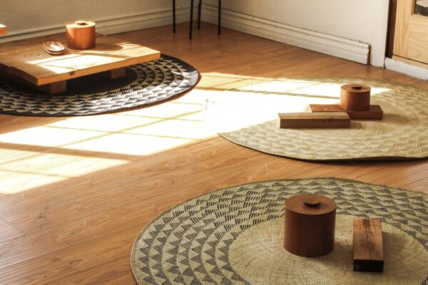 Black Triangle Mat | 4' Round | Natural Base - Image 2