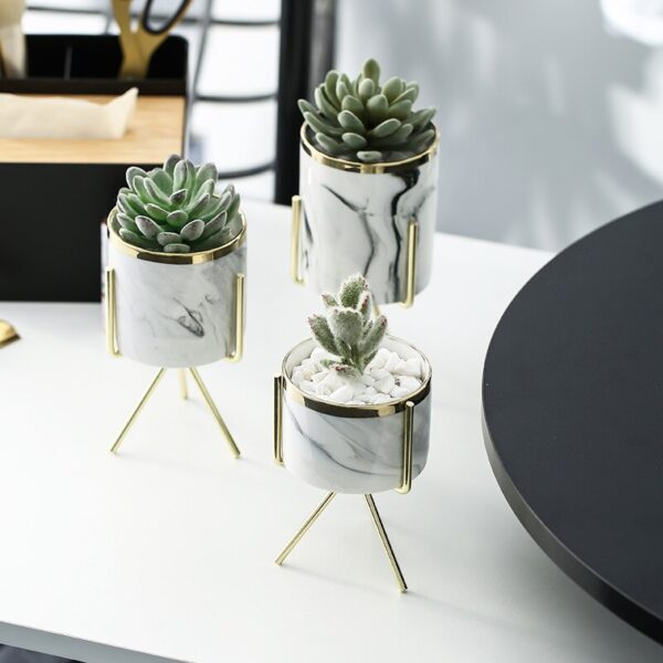 Marble Pattern Standing Vases