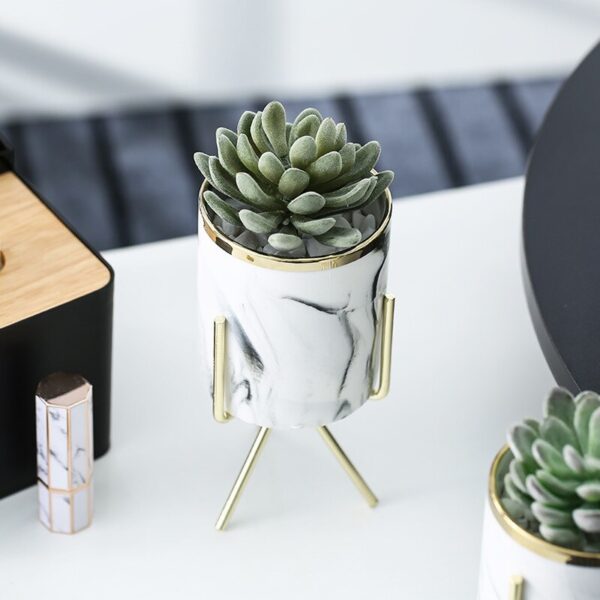 Marble Pattern Standing Vases - Image 3