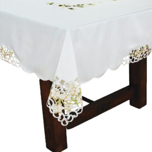 XD8073 Spring Garden Tablecloth