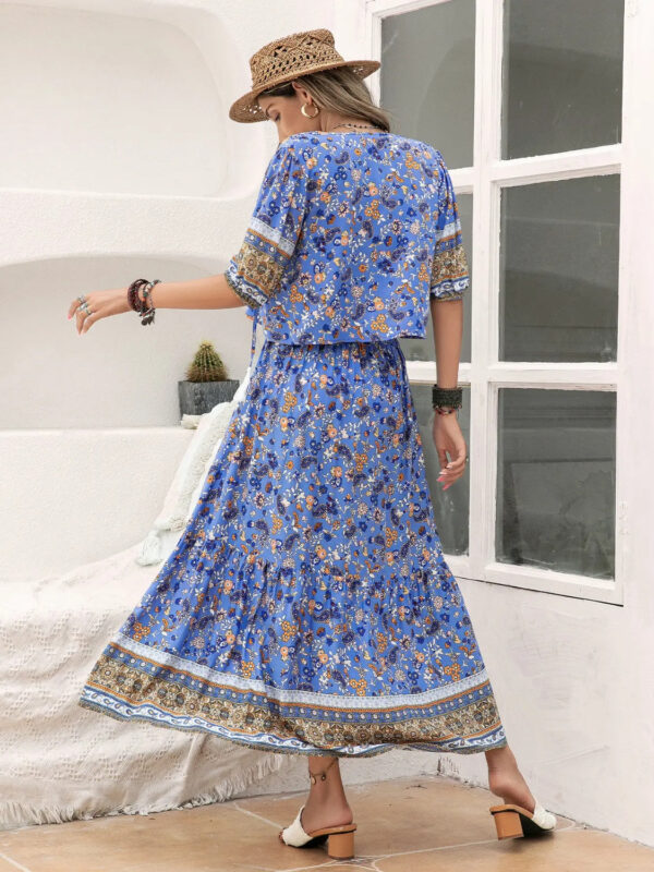 Ditsy Floral Tie Neck Top and Slit Skirt Set - Image 2