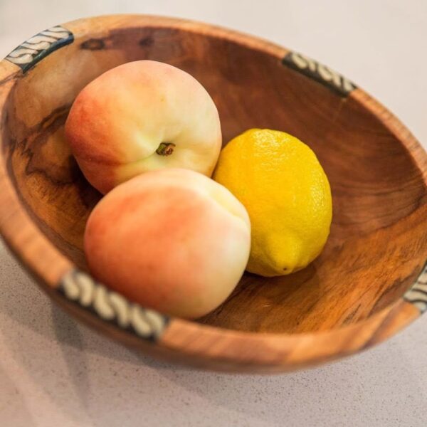 Olivewood Salad and Fruit Bowl - Image 4