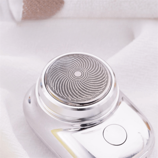 Mini Portable Electric Shaver - Image 17