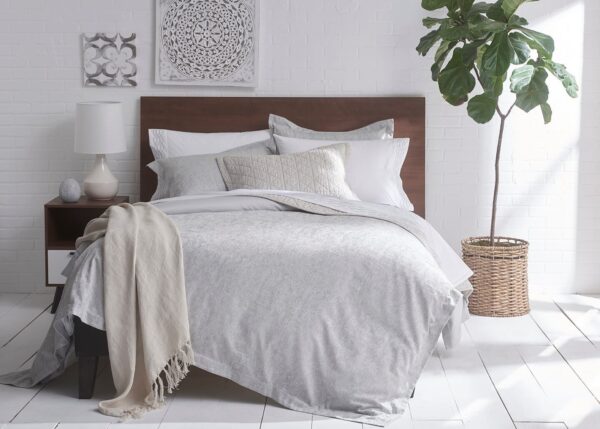 100% Supima Cotton Jacquard Medallion Duvet Set - Image 3