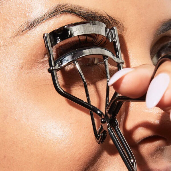 Shiseido Eyelash Curler - Image 3