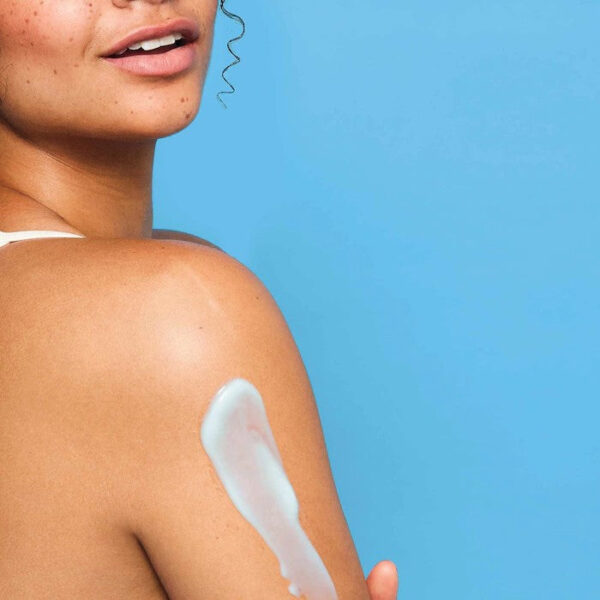 belif Aqua Bomb Hydrating Body Moisturizer with Niacinamide and Hyaluronic Acid 10.13 oz/ 300 mL - Image 2